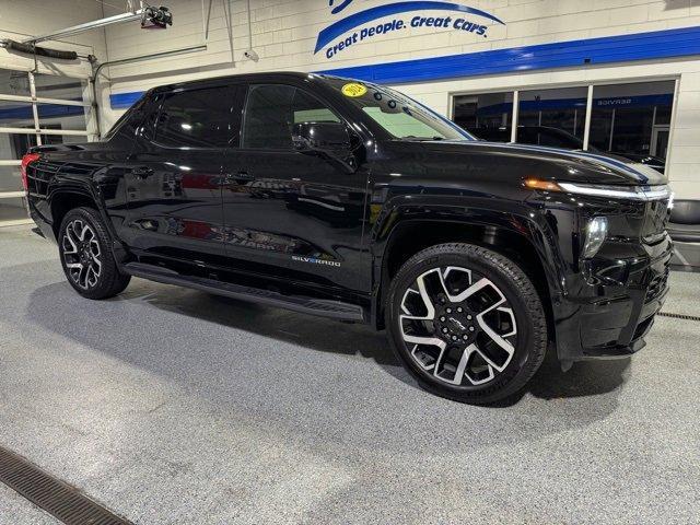 used 2024 Chevrolet Silverado EV car