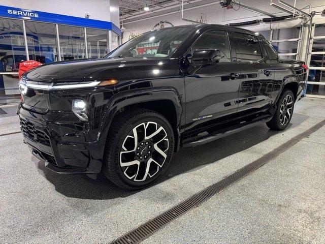 used 2024 Chevrolet Silverado EV car