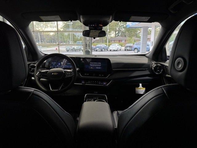 new 2026 Chevrolet Equinox car, priced at $33,999