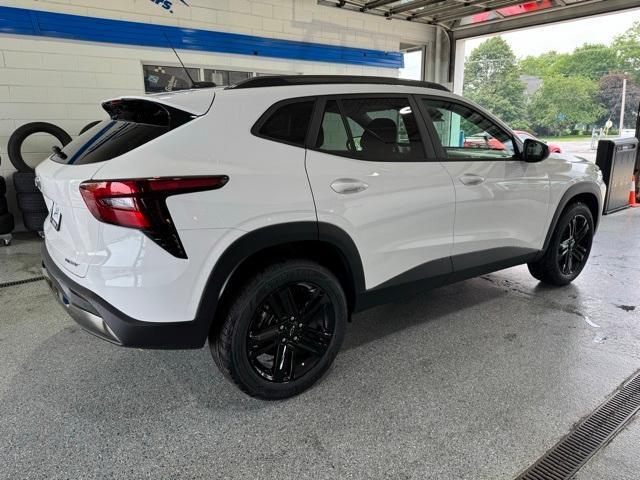 new 2025 Chevrolet Trax car, priced at $26,690