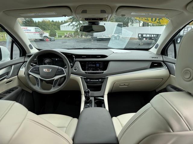 used 2023 Cadillac XT5 car, priced at $36,500