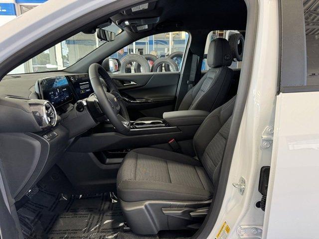 new 2025 Chevrolet Equinox car, priced at $30,500