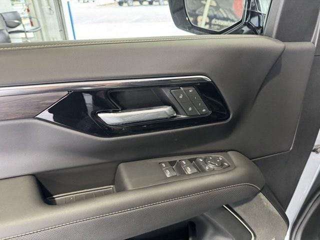 new 2025 Chevrolet Tahoe car, priced at $80,815