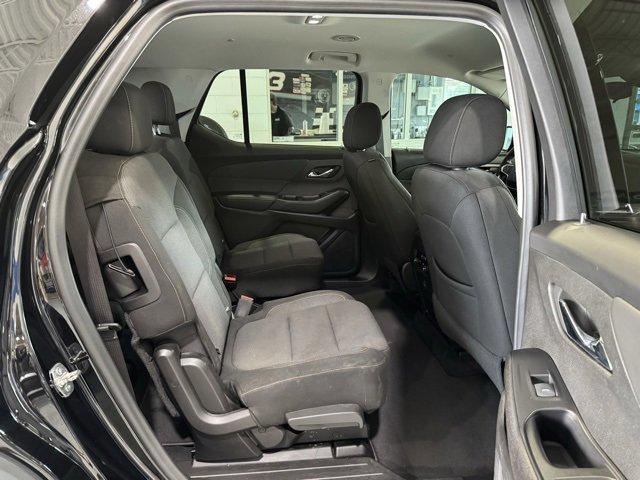 used 2021 Chevrolet Traverse car, priced at $25,000