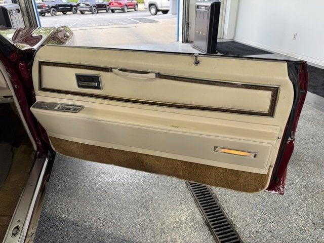 used 1970 Pontiac Bonneville car, priced at $24,900
