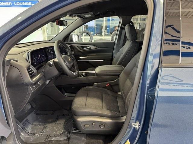 new 2025 Chevrolet Traverse car, priced at $42,195