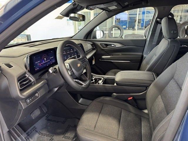 new 2025 Chevrolet Traverse car, priced at $41,000