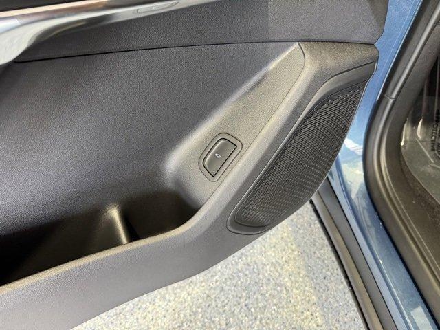 new 2025 Chevrolet Traverse car, priced at $42,195