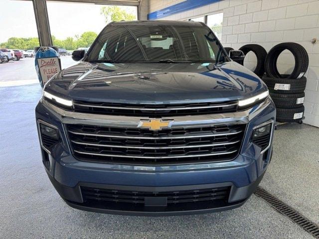 new 2025 Chevrolet Traverse car, priced at $42,195