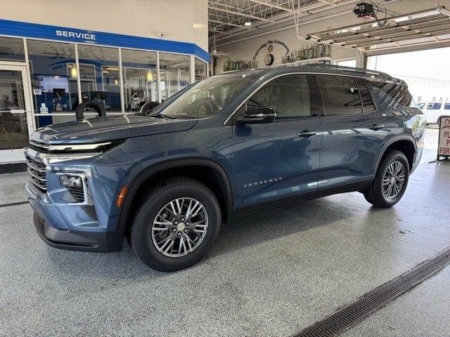 new 2025 Chevrolet Traverse car, priced at $42,195