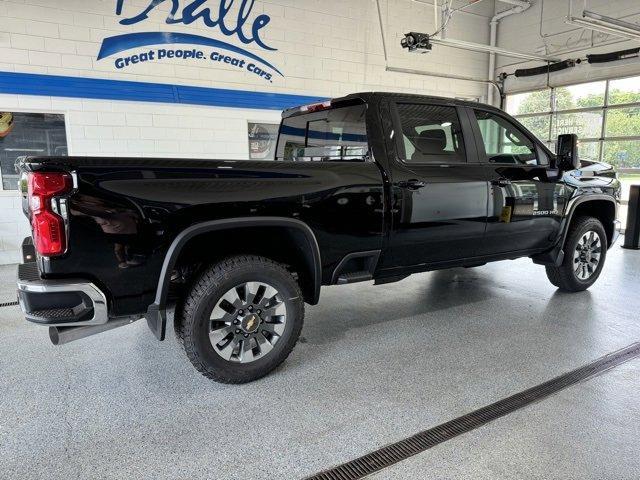 new 2024 Chevrolet Silverado 2500 car, priced at $70,000