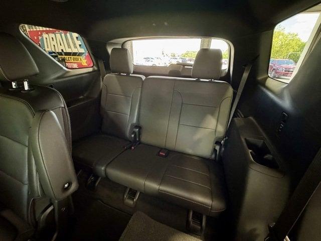 used 2023 Chevrolet Traverse car, priced at $33,000