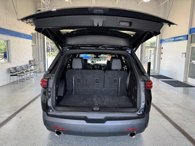 used 2023 Chevrolet Traverse car, priced at $33,000