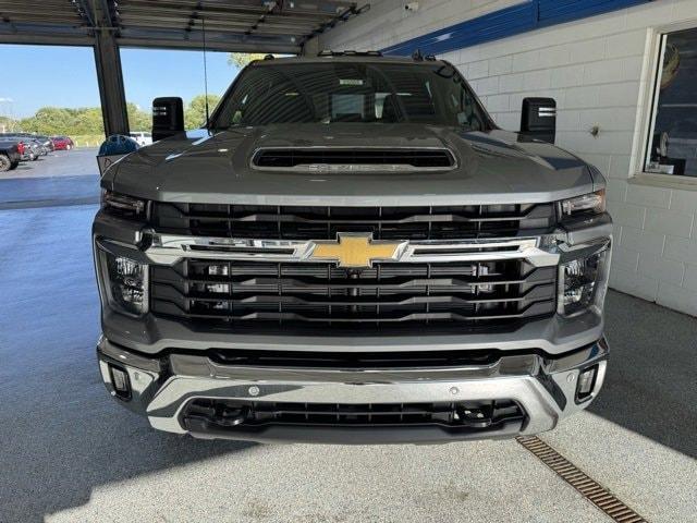 new 2025 Chevrolet Silverado 2500 car, priced at $72,000