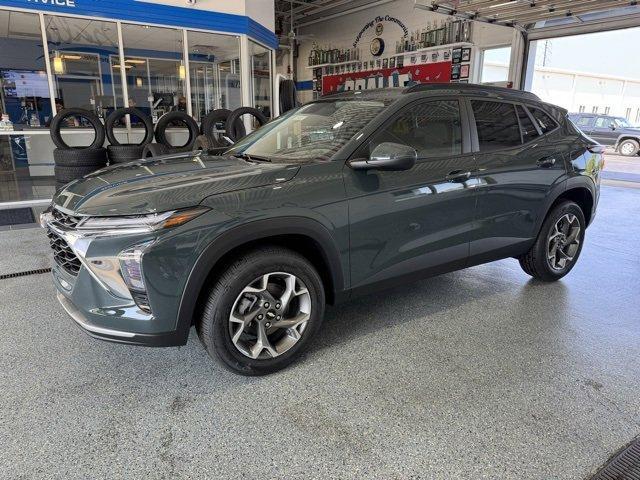 new 2025 Chevrolet Trax car, priced at $23,700