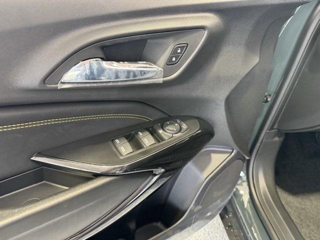 new 2025 Chevrolet Trax car, priced at $23,700