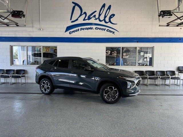 new 2025 Chevrolet Trax car, priced at $25,000