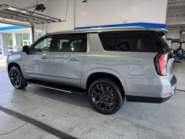 new 2025 Chevrolet Suburban car, priced at $76,605