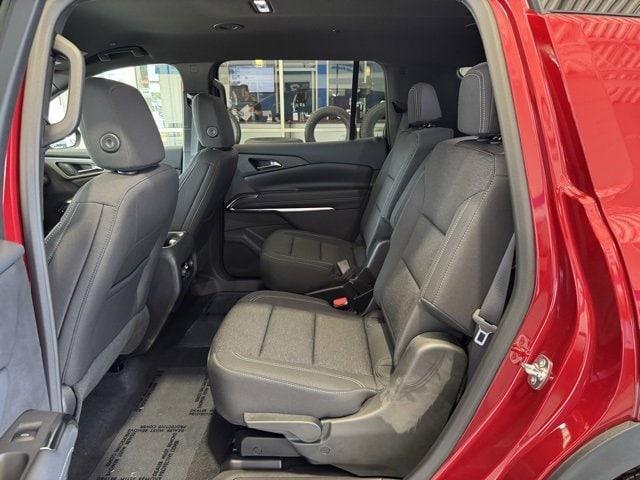 new 2025 Chevrolet Traverse car, priced at $44,000