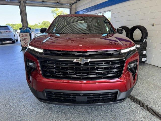 new 2025 Chevrolet Traverse car, priced at $44,000