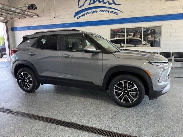 new 2026 Chevrolet TrailBlazer car, priced at $27,700