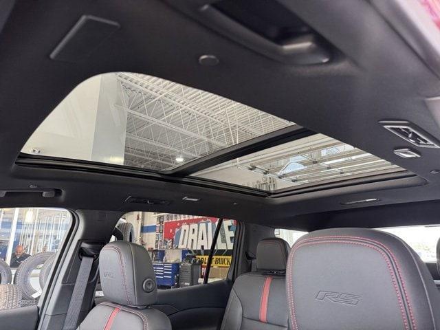 new 2025 Chevrolet Traverse car, priced at $60,055