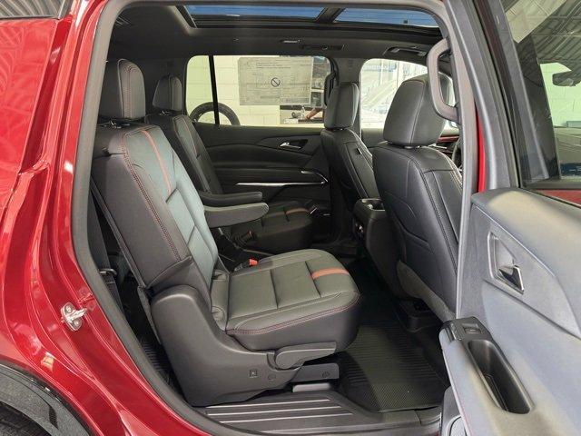 new 2025 Chevrolet Traverse car, priced at $60,055