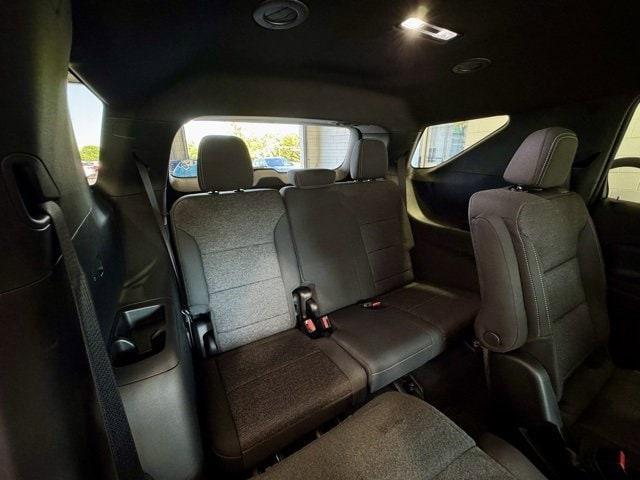 new 2025 Chevrolet Traverse car, priced at $43,555
