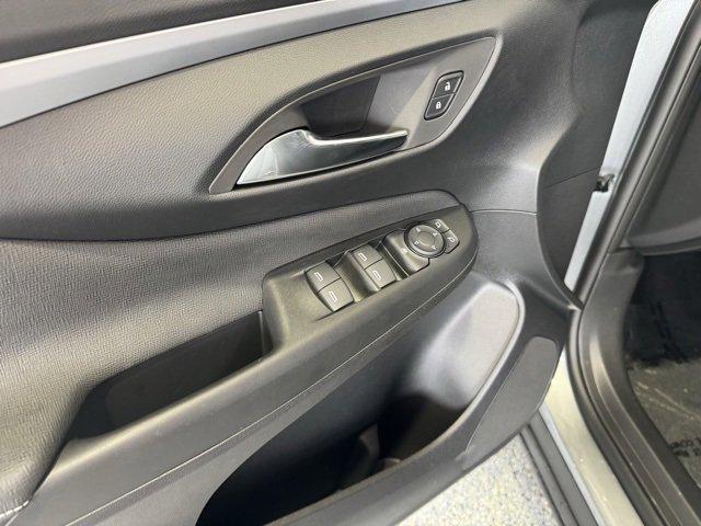new 2025 Buick Envista car, priced at $26,000
