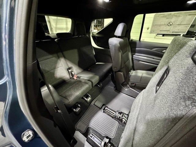 new 2026 Chevrolet Traverse car, priced at $47,620
