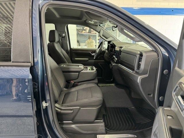 used 2023 Chevrolet Silverado 1500 car, priced at $33,000