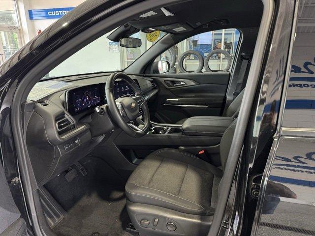 used 2024 Chevrolet Traverse car, priced at $35,000