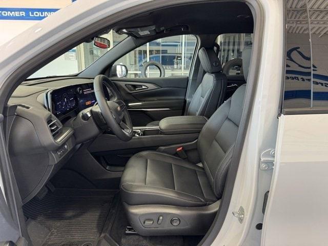 new 2025 Chevrolet Traverse car, priced at $43,545