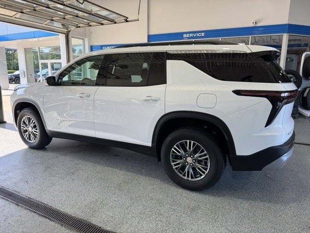 new 2025 Chevrolet Traverse car, priced at $43,545