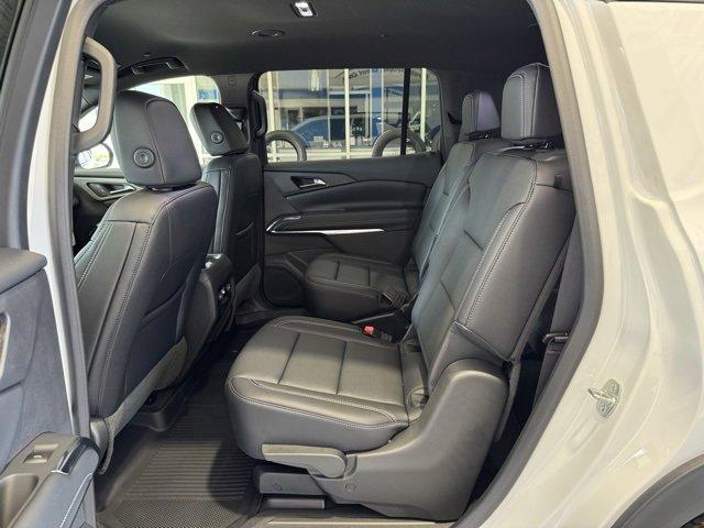 new 2025 Chevrolet Traverse car, priced at $43,545