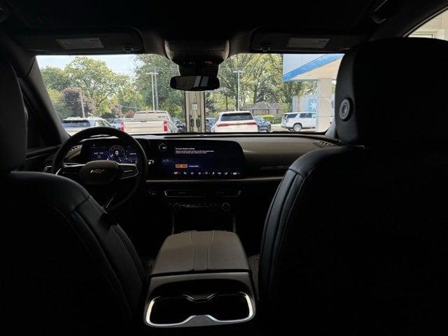 new 2025 Chevrolet Traverse car, priced at $43,545