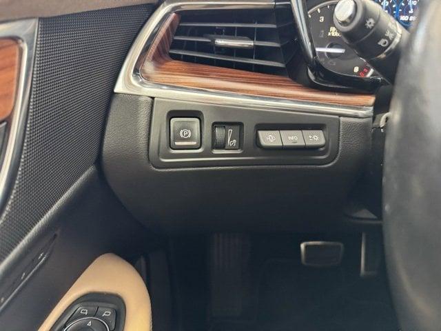 used 2017 Cadillac XT5 car, priced at $23,000