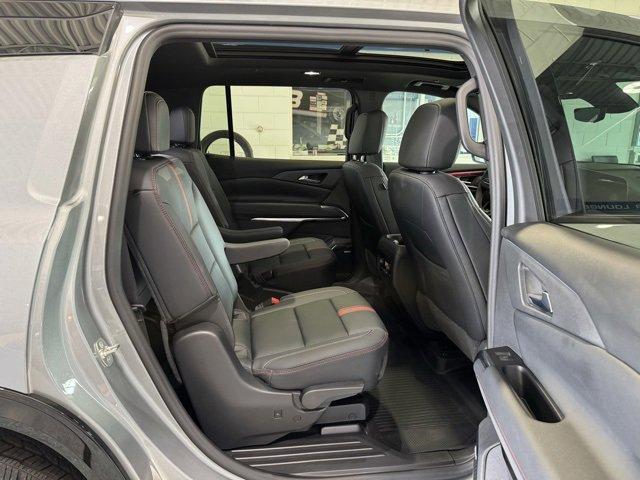 used 2024 Chevrolet Traverse car, priced at $54,000