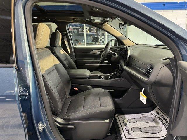new 2025 Chevrolet Traverse car, priced at $45,445