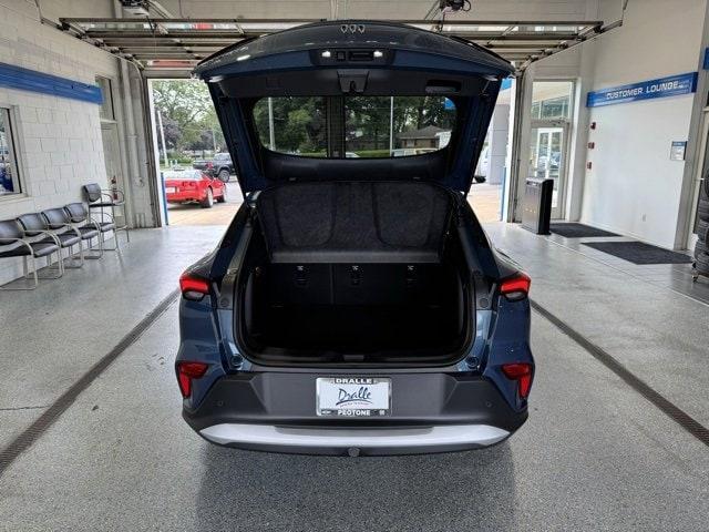 new 2025 Buick Envista car, priced at $26,500