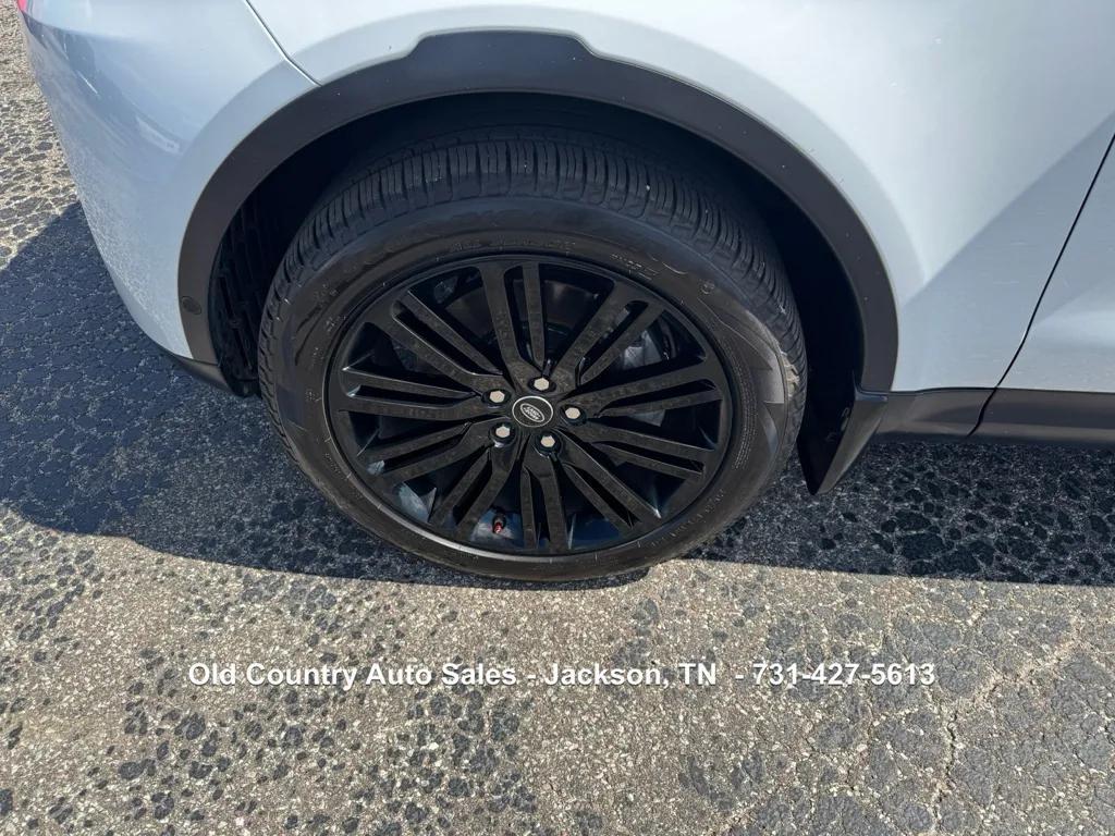 used 2019 Land Rover Discovery car, priced at $24,988