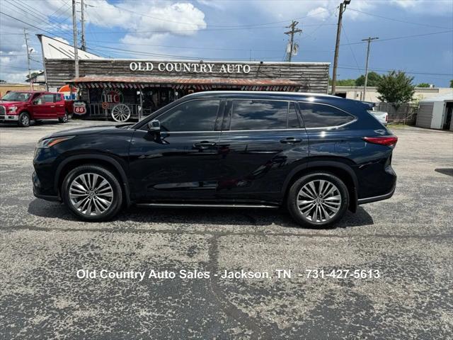used 2021 Toyota Highlander car