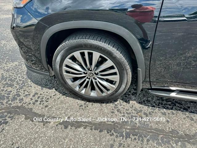 used 2021 Toyota Highlander car