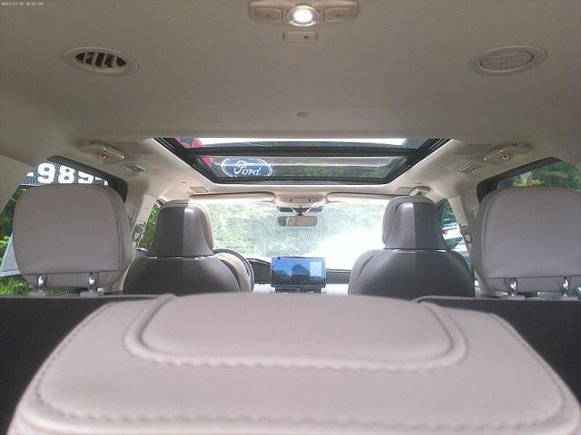 used 2024 Lincoln Navigator car, priced at $82,998