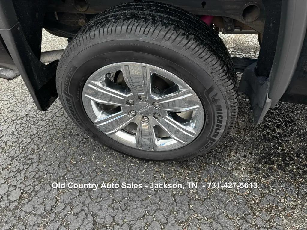 used 2018 GMC Sierra 1500 car, priced at $30,988