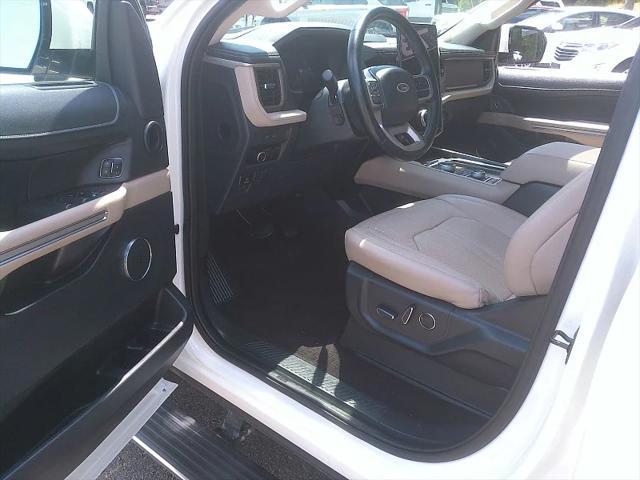 used 2023 Ford Expedition car, priced at $54,998