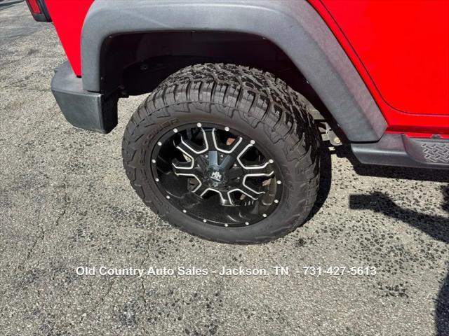 used 2015 Jeep Wrangler Unlimited car, priced at $15,988