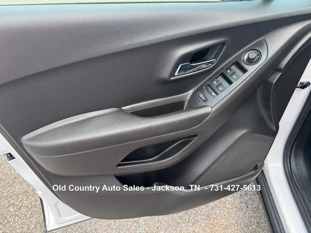 used 2020 Chevrolet Trax car, priced at $14,988