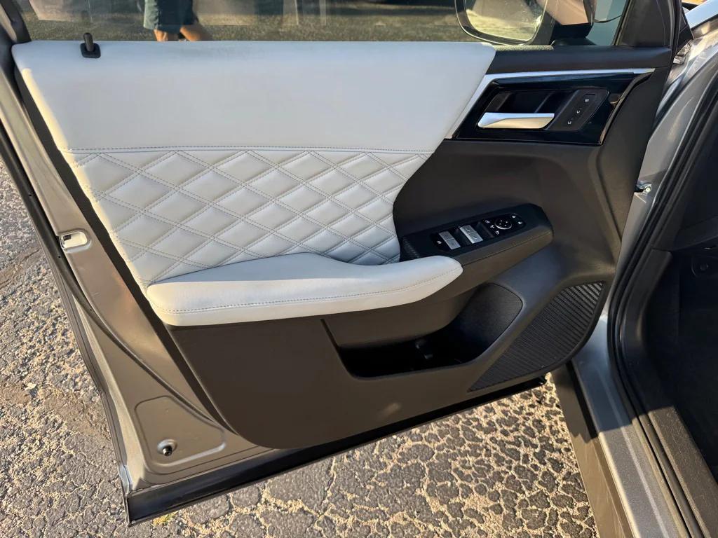 used 2022 Mitsubishi Outlander car, priced at $24,988