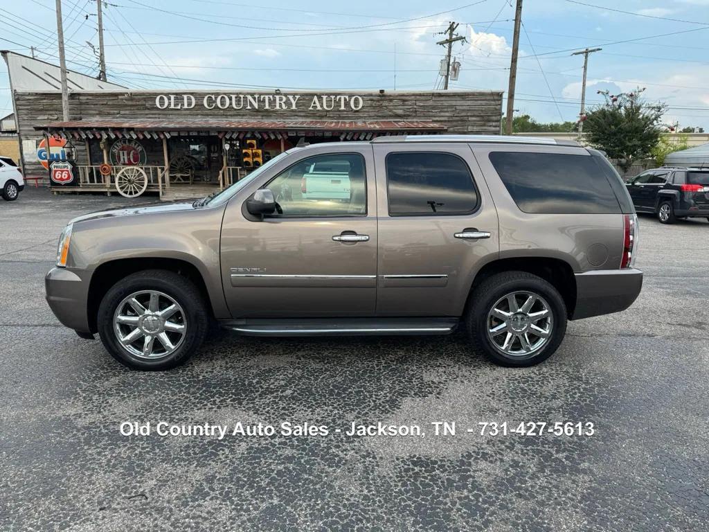 used 2013 GMC Yukon car, priced at $18,988